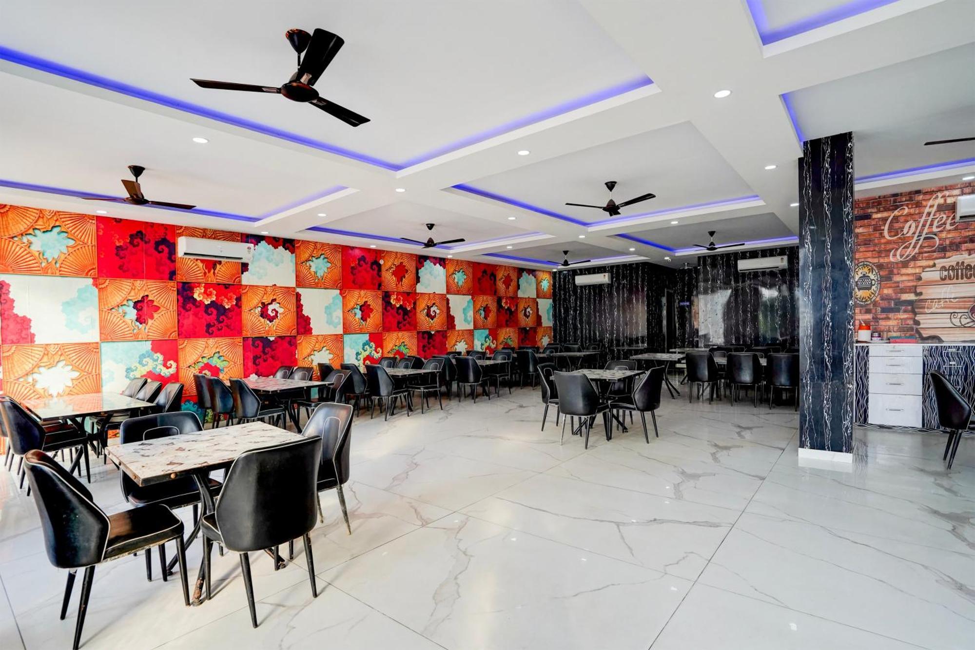 Collection O The God'S Palace Resort Meerut Exterior photo